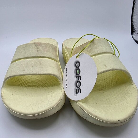 OOFOS OOahh Womens Size 6 Mello Yellow Sandals Slides Casual Walking Comfort - Picture 2 of 13